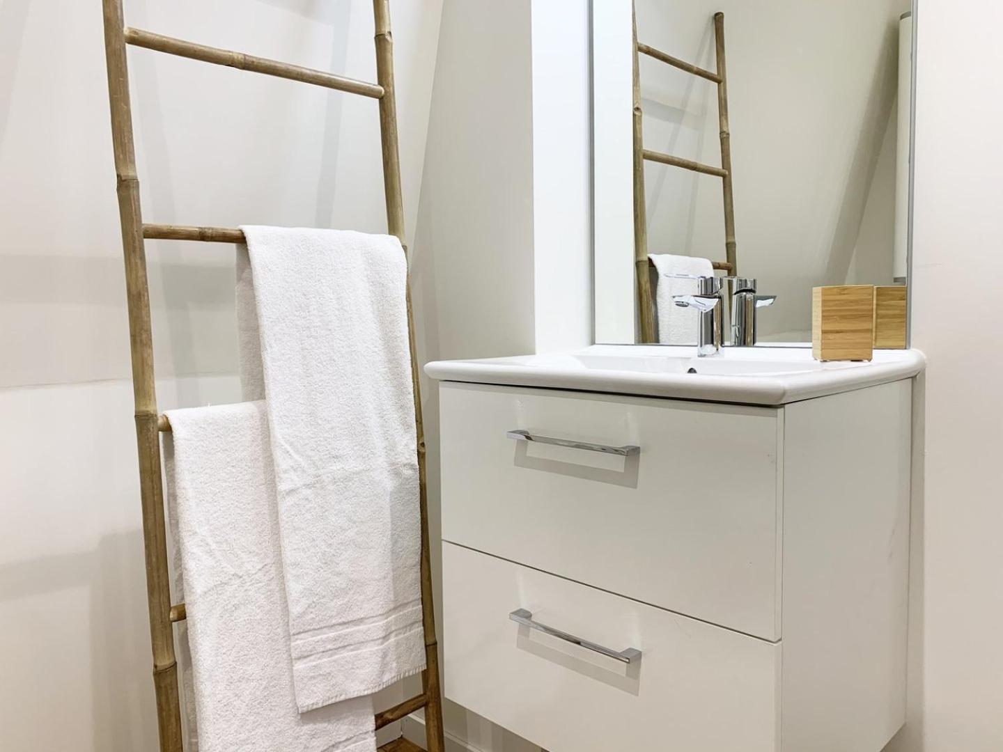 Monet - Appartement Pour 2 Personnes Chartres Bagian luar foto