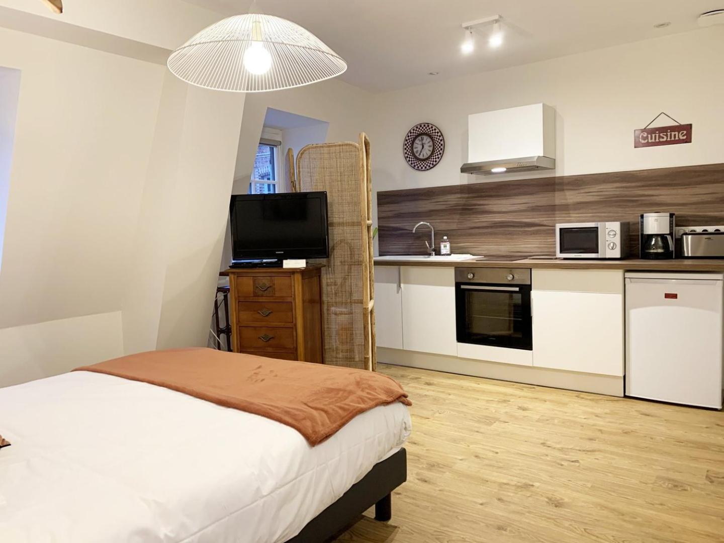 Monet - Appartement Pour 2 Personnes Chartres Bagian luar foto